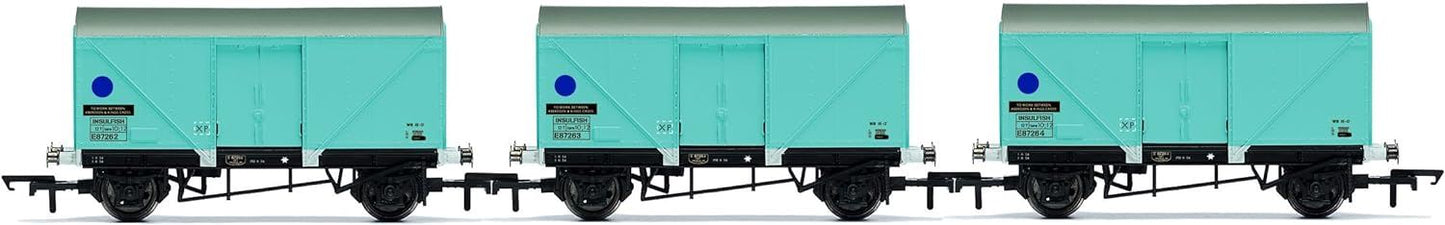 Hornby 12T Fish Van, Three Pack, BR - Era 6