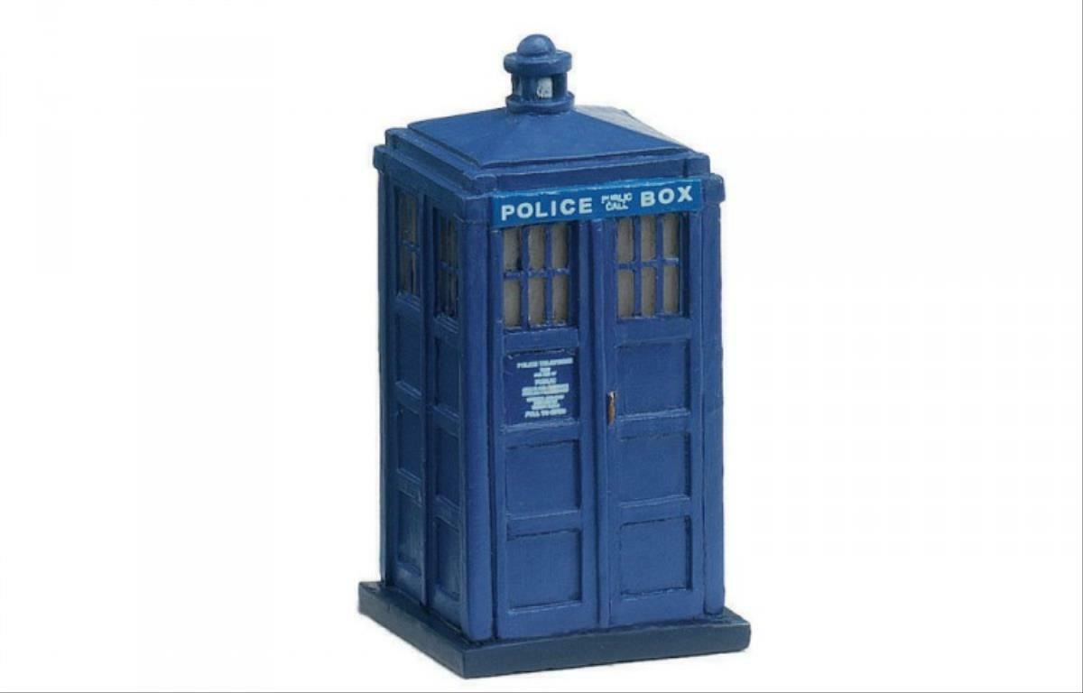 Hornby Police Box Model