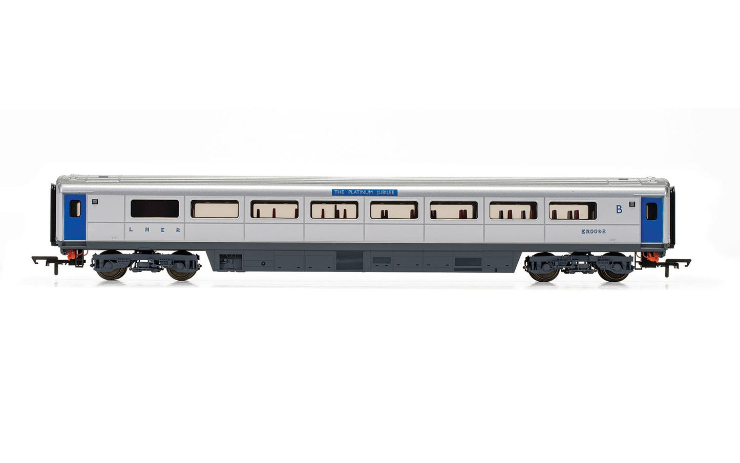 Hornby Platinum Jubilee of Queen Elizabeth II, Mk3 Sliding Door, Trailer First Disabled, ER0062 - Era 11