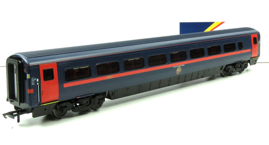 Hornby GNER, Mk4 Standard, Coach C, 12444 - Era 9