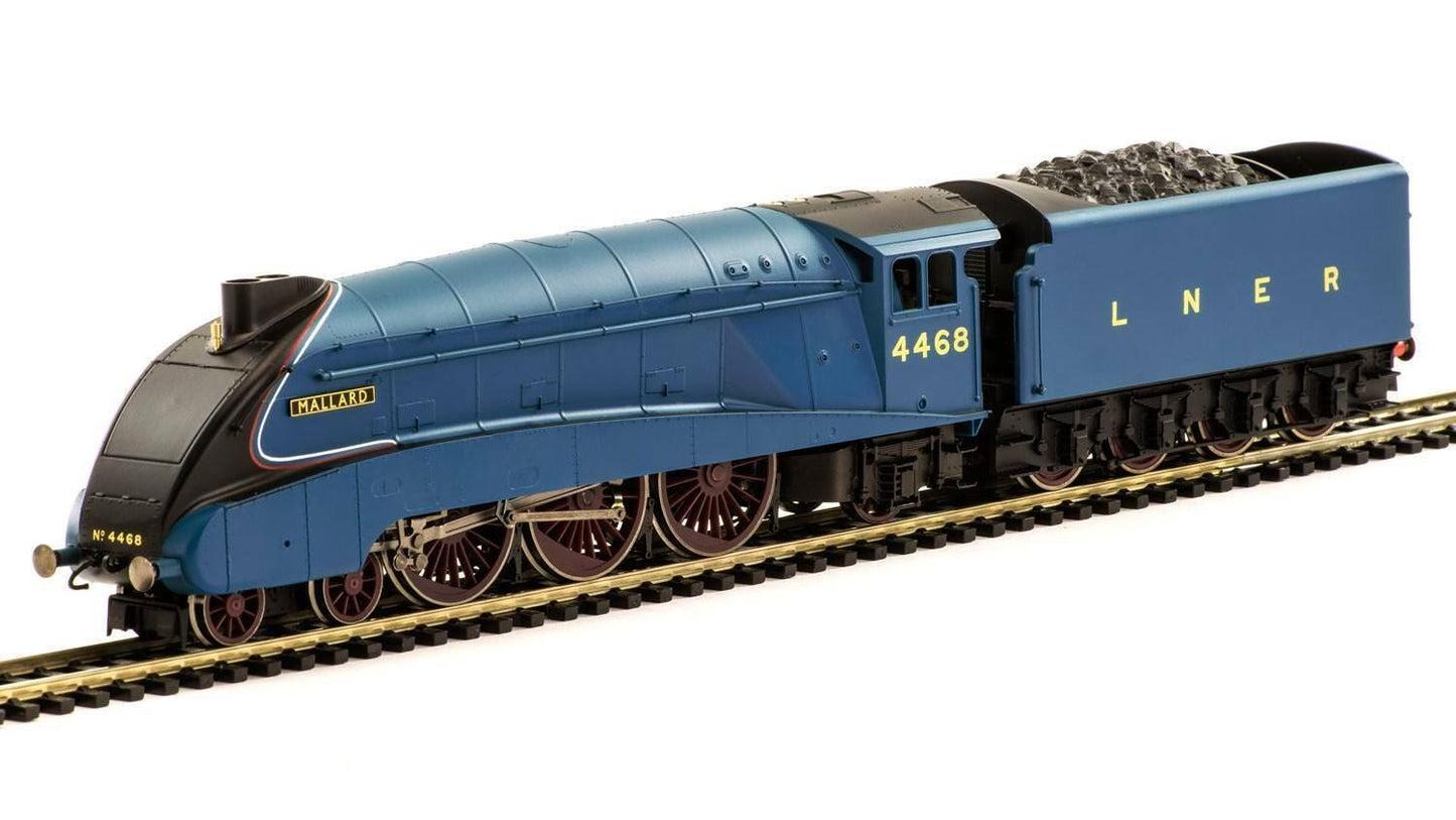 Hornby RailRoad LNER, A4 Class, 4-6-2, 4468 ??allard??- Era 3