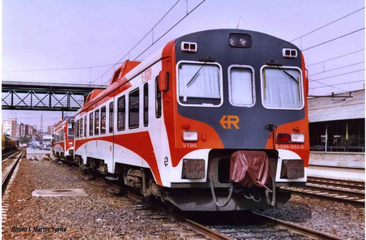Electrotren RENFE diesel railcar class 596 Regionales R2 9-596-001-8 period V