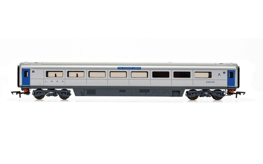 Hornby Platinum Jubilee of Queen Elizabeth II, Mk3 Sliding Door, Trailer Composite Catering, ER0052 - Era 11
