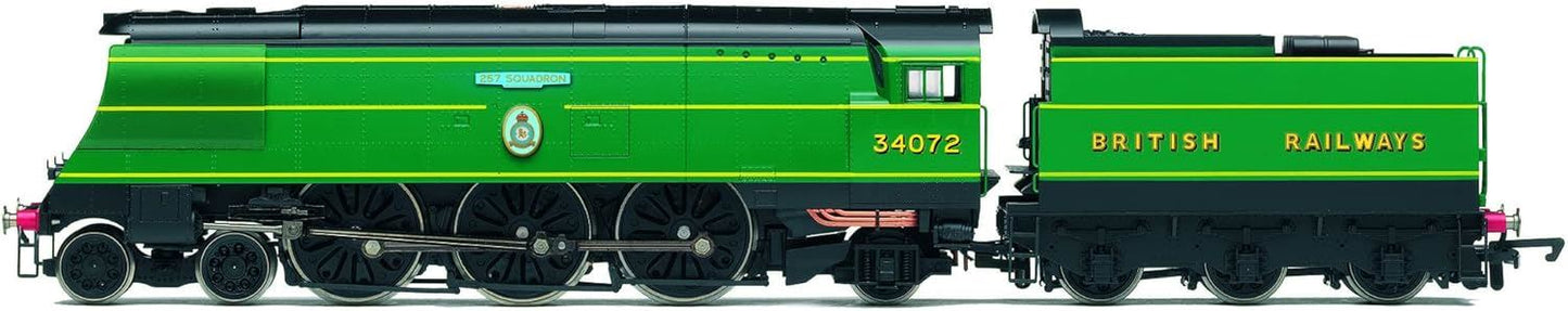 Hornby BR, Battle of Britain Class, 4-6-2, 34072 '257 Squadron' - Era 4